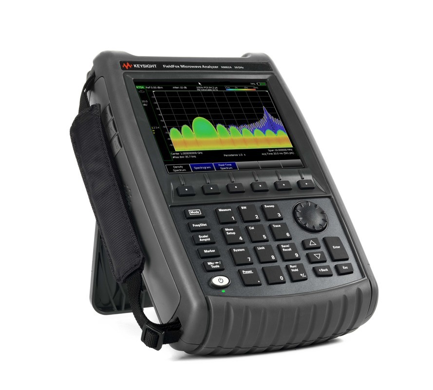 Keysight FieldFox RTSA – první ruční real-time spektrální analyzátor s možností měření až do 50 GHz. 
